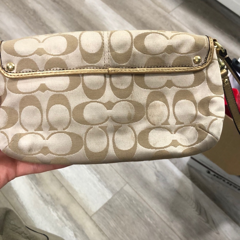 Coach wristlet - Picture 2 of 3
